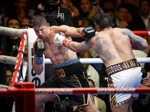 Usyk vs Verhoeven stoten statistieken Glory in Giza boksen 2026